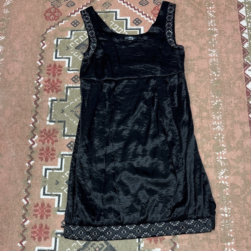 Lovely Girl Black Textured Sleeveless Dress